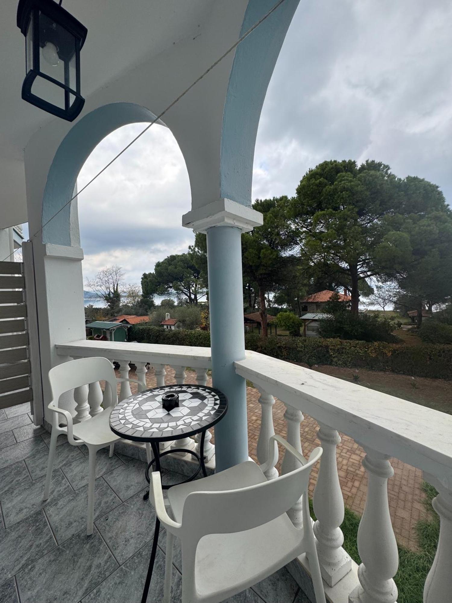 Diaporos Hotel Вурвуру Экстерьер фото
